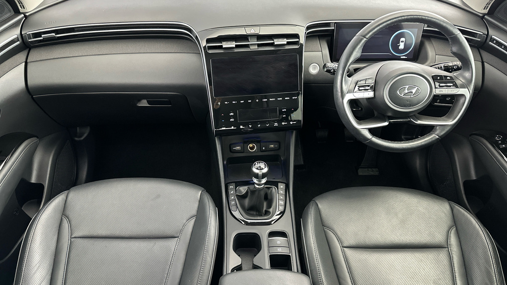 Hyundai Tucson Se Connect White #18