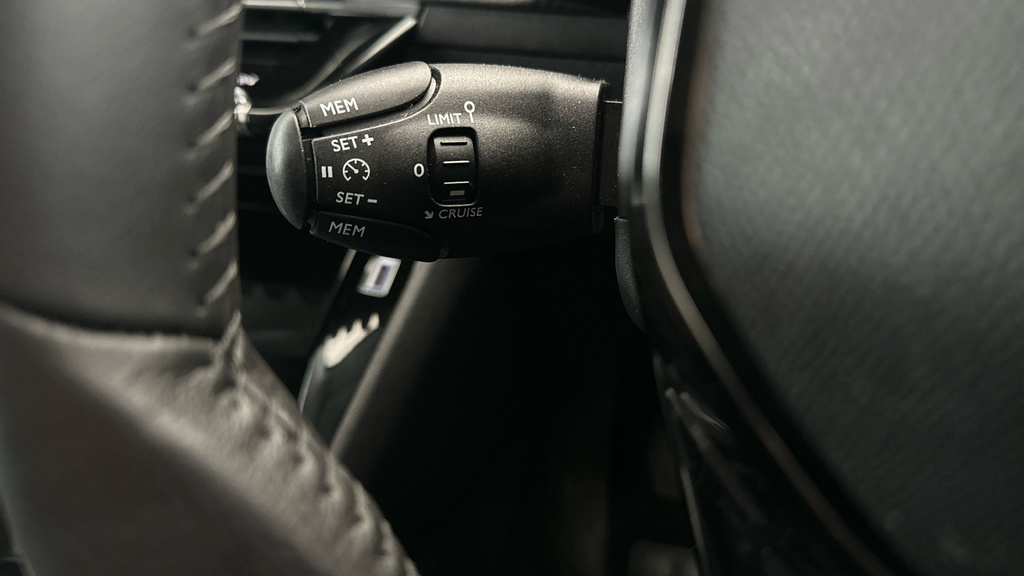 Peugeot 208 1.2 Puretech 100 Active Grey #14