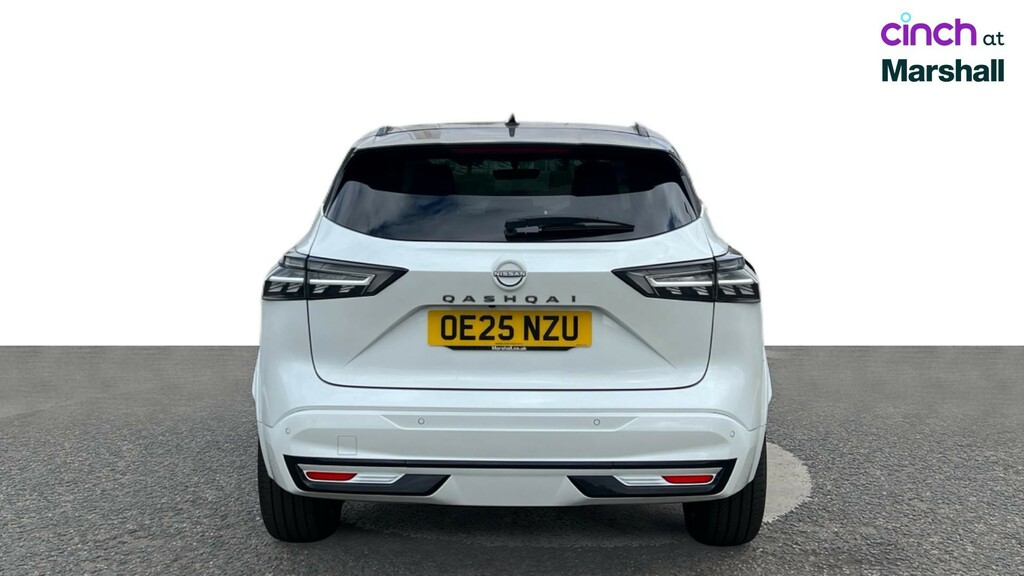 Nissan Qashqai 1.5 E-power Acenta Premium Black #4