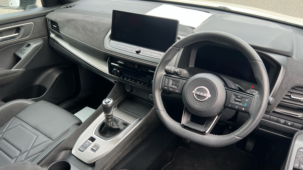 Nissan Qashqai 1.5 E-power Acenta Premium Black #9