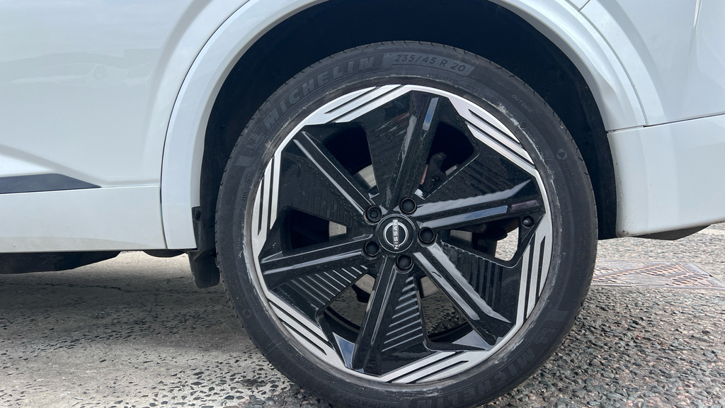 Nissan Qashqai 1.5 E-power Acenta Premium Black #19