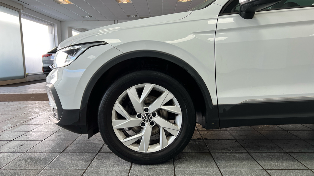 Volkswagen Tiguan Elegance Black #19