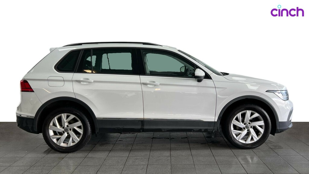 Volkswagen Tiguan Elegance Black #2