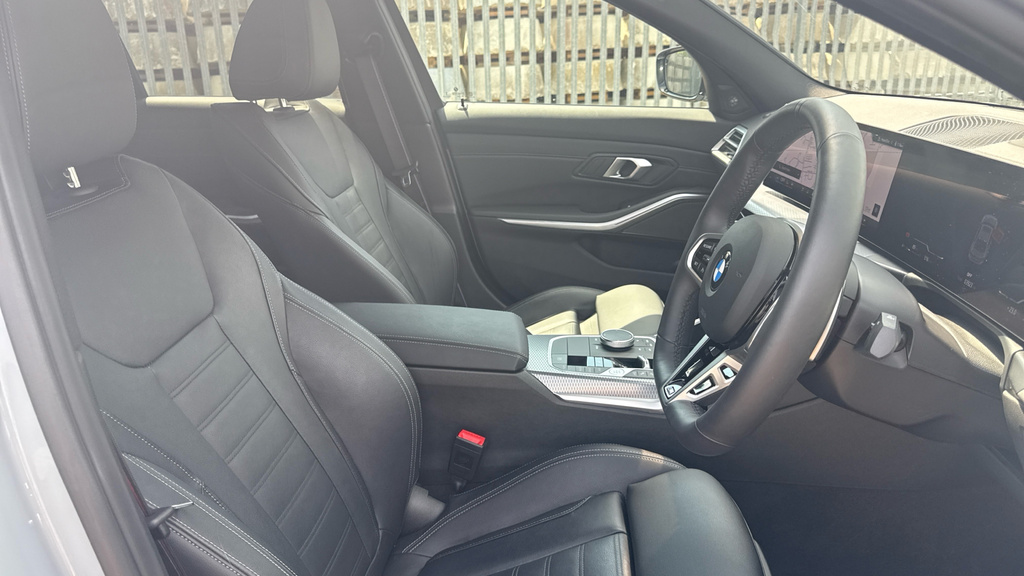 BMW 3 Series 320I M Sport Step Black #16