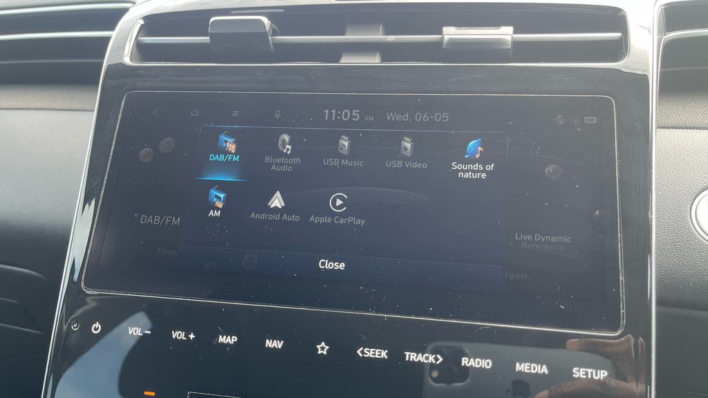 Hyundai Tucson Premium White #18