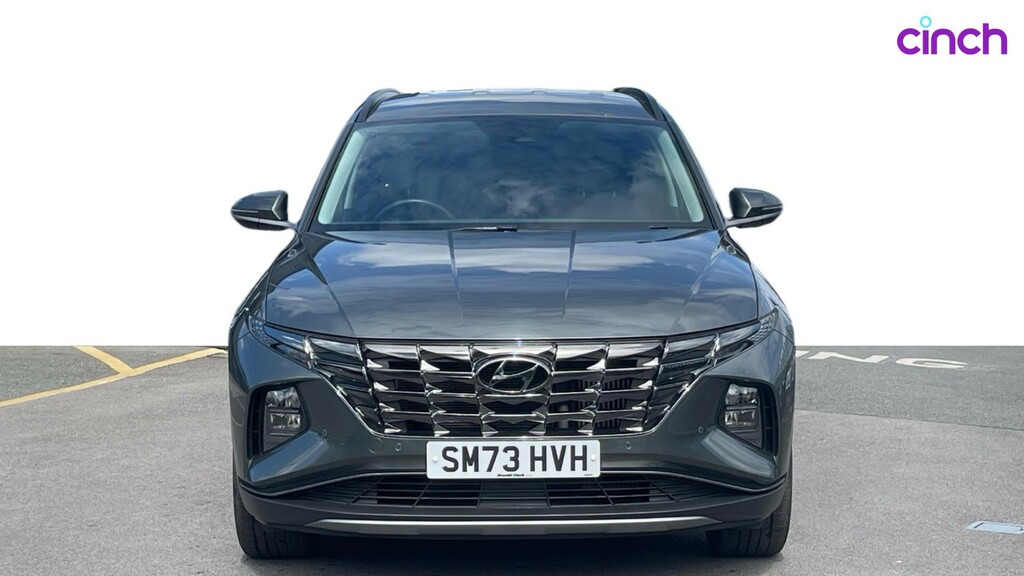 Hyundai Tucson Premium White #10
