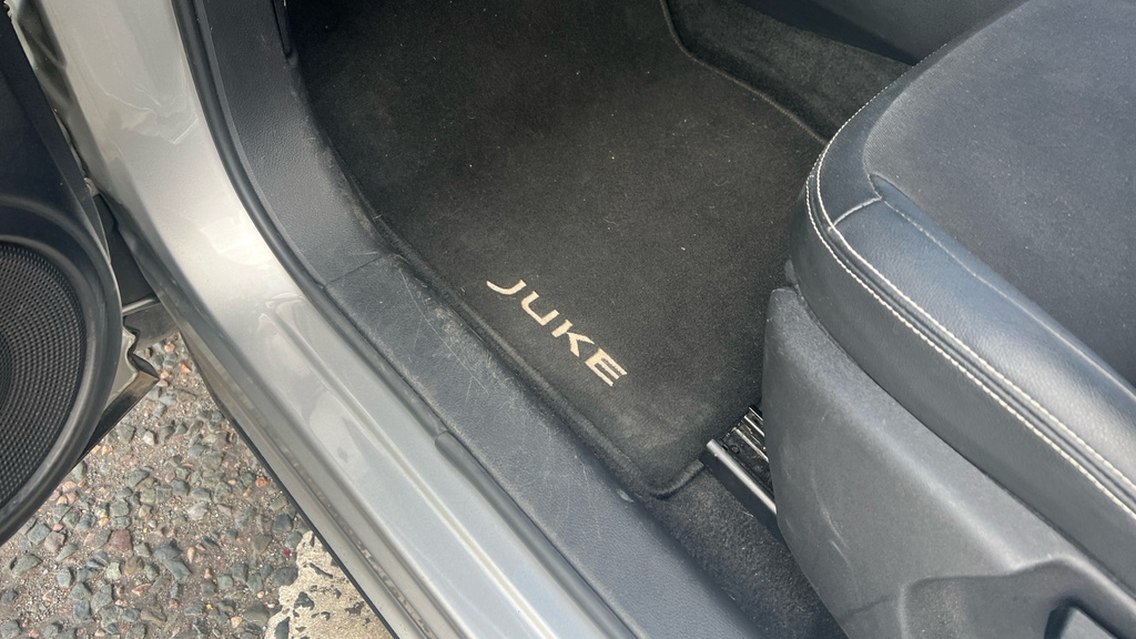 Nissan Juke 1.0 Dig-t 114 N-connecta Black #38