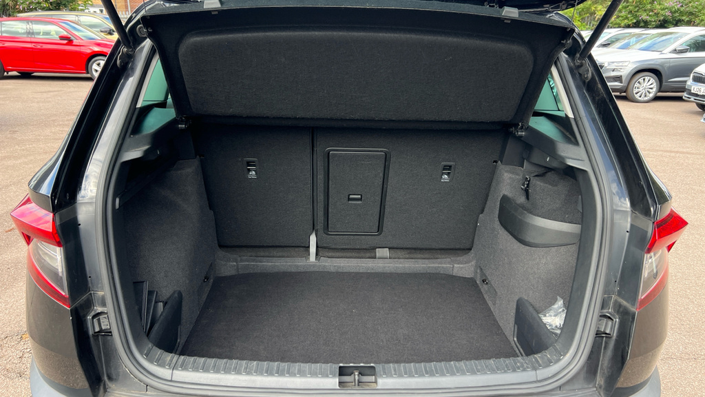 Skoda Karoq Se L White #21