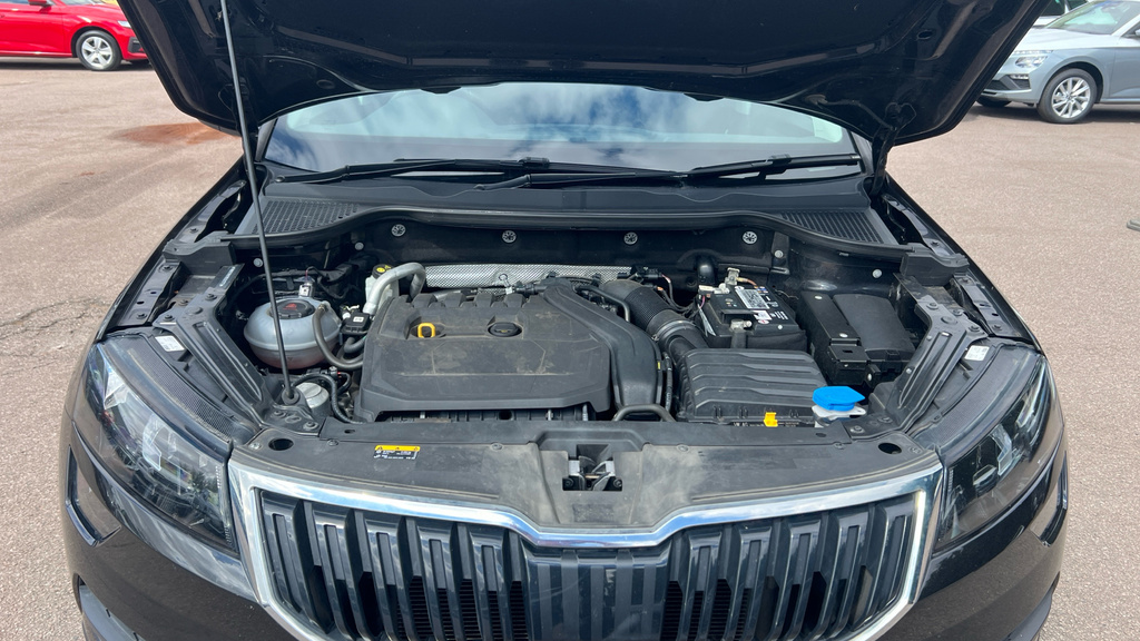 Skoda Karoq Se L White #23