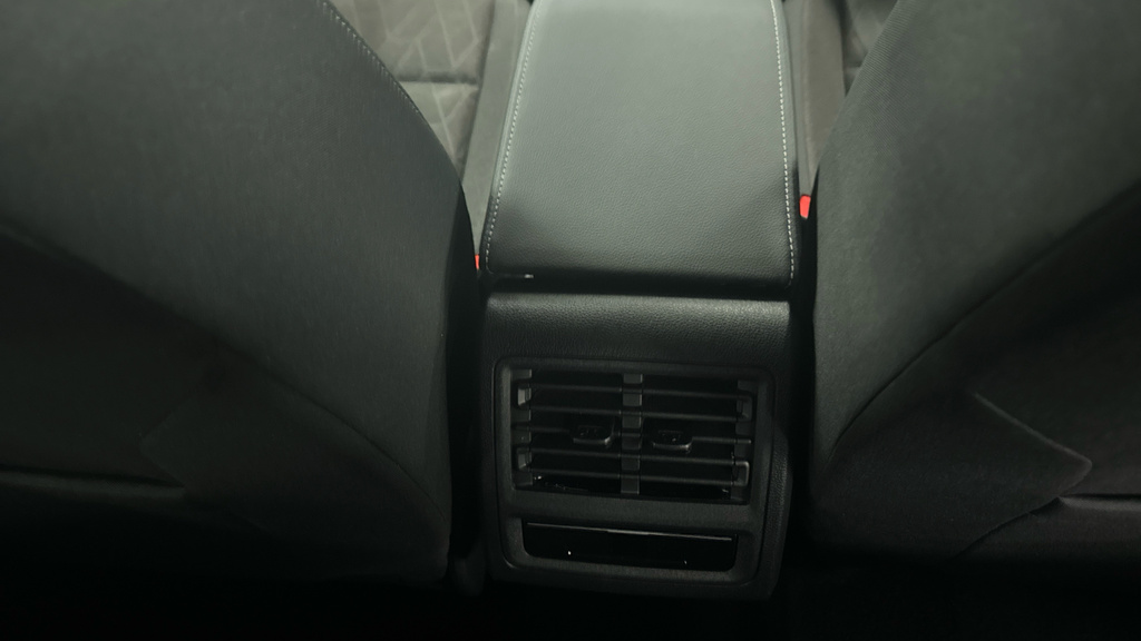 Volkswagen Golf 1.5 Tsi 150 R-line Grey #36