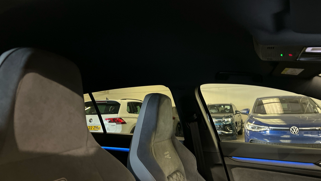 Volkswagen Golf 2.0 Tsi Gti Black #40