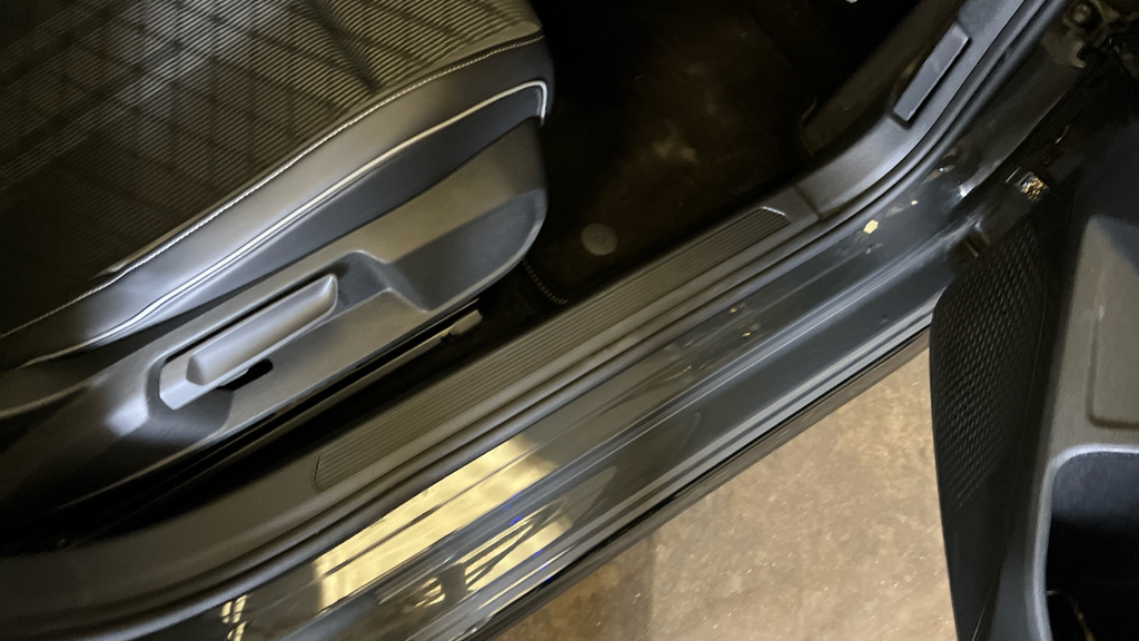 Volkswagen Golf 2.0 Tsi Gti Black #42