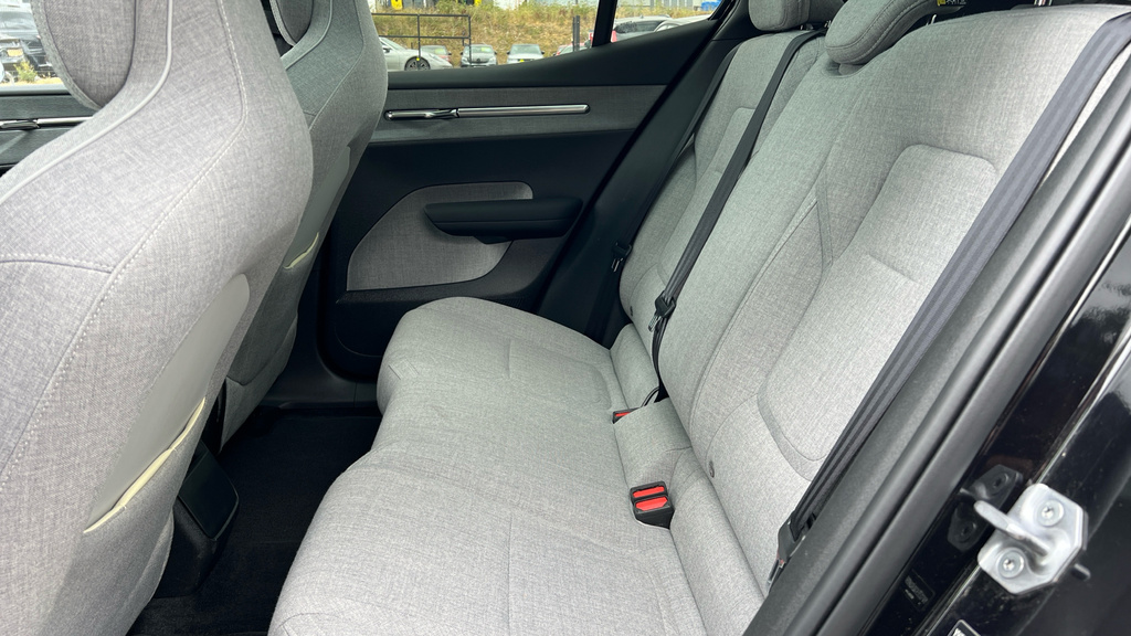 Volvo EX30 Ultra, Single Motor Extended Range, Sunr #17