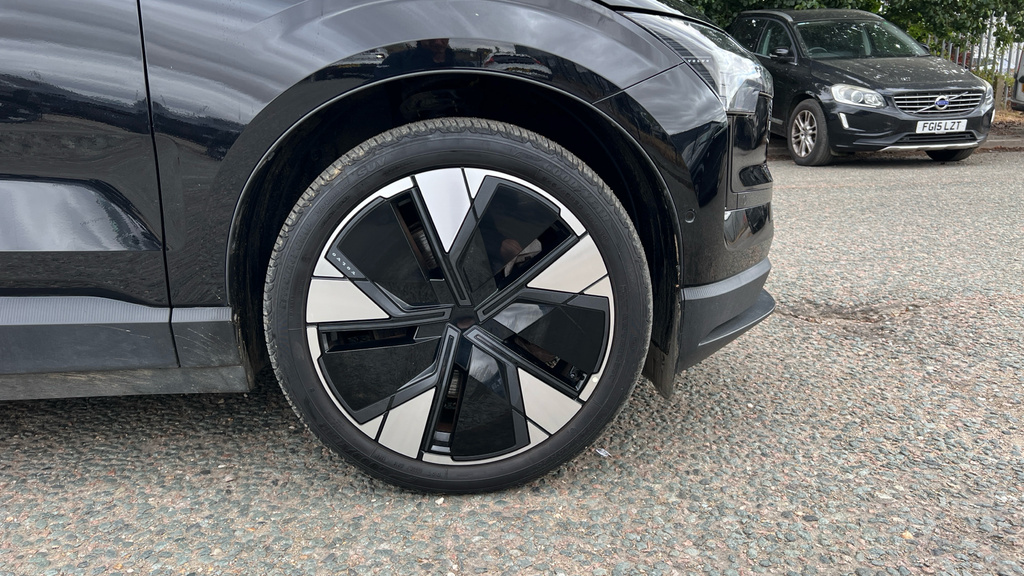 Volvo EX30 Ultra, Single Motor Extended Range, Sunr #20