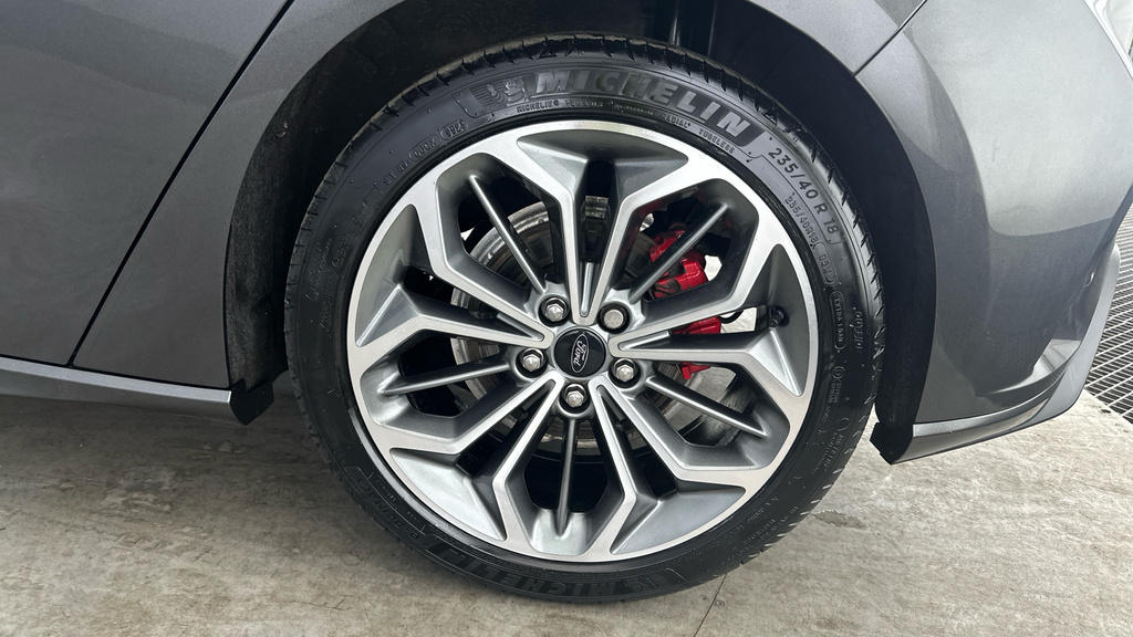 Ford Focus 1.0 Ecoboost Hybrid Mhev 155 St-line Black #24