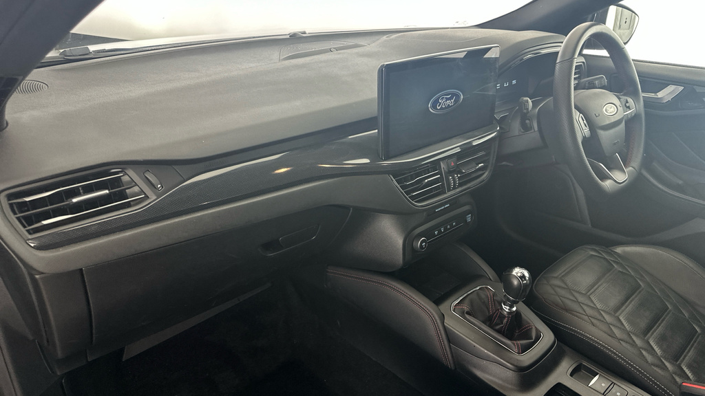 Ford Focus 1.0 Ecoboost Hybrid Mhev 155 St-line Black #10