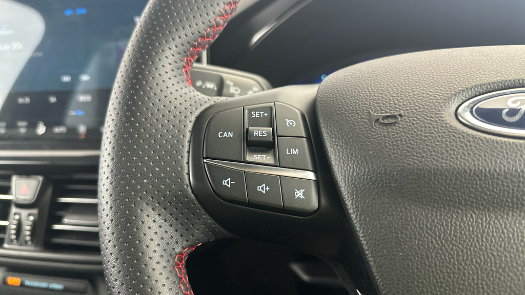 Ford Focus 1.0 Ecoboost Hybrid Mhev 155 St-line Black #16