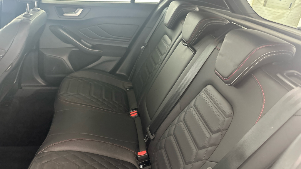 Ford Focus 1.0 Ecoboost Hybrid Mhev 155 St-line Black #21