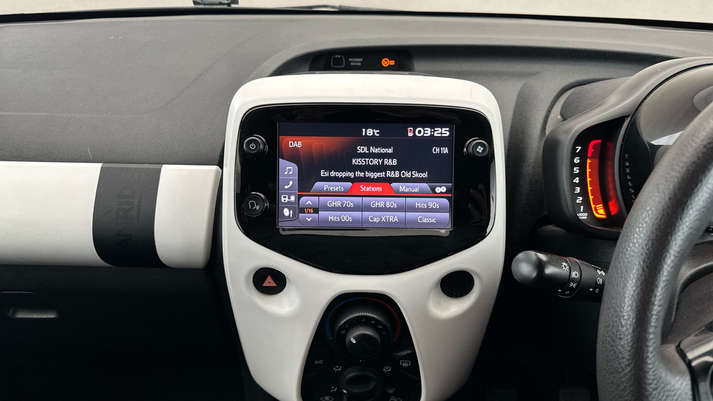 Citroen C1 1.0 Vti 72 Flair Black #18