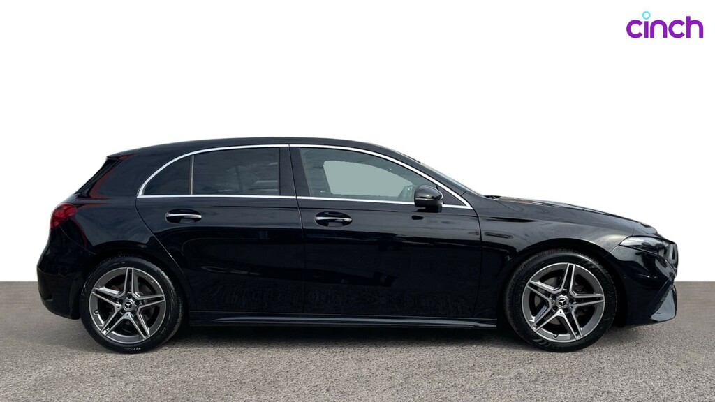 Mercedes-Benz A Class A180 Amg Line Executive Red #2