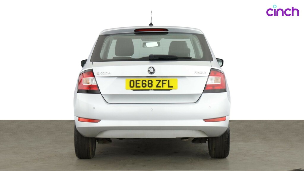 Skoda Fabia 1.0 Mpi 75 Se Red #4