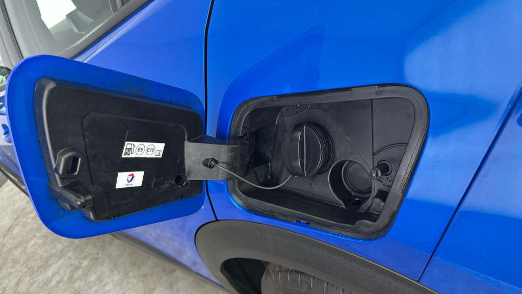Peugeot 2008 Gt Blue #25