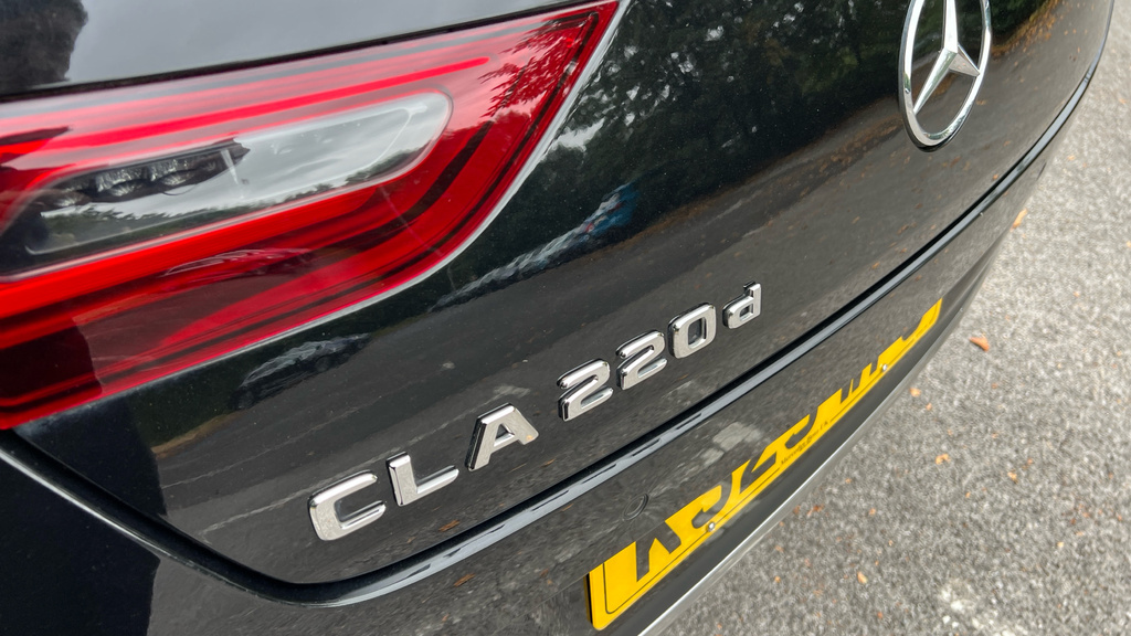 Mercedes-Benz CLA Class Cla 220D Amg Line Premium Plus Tip Grey #31