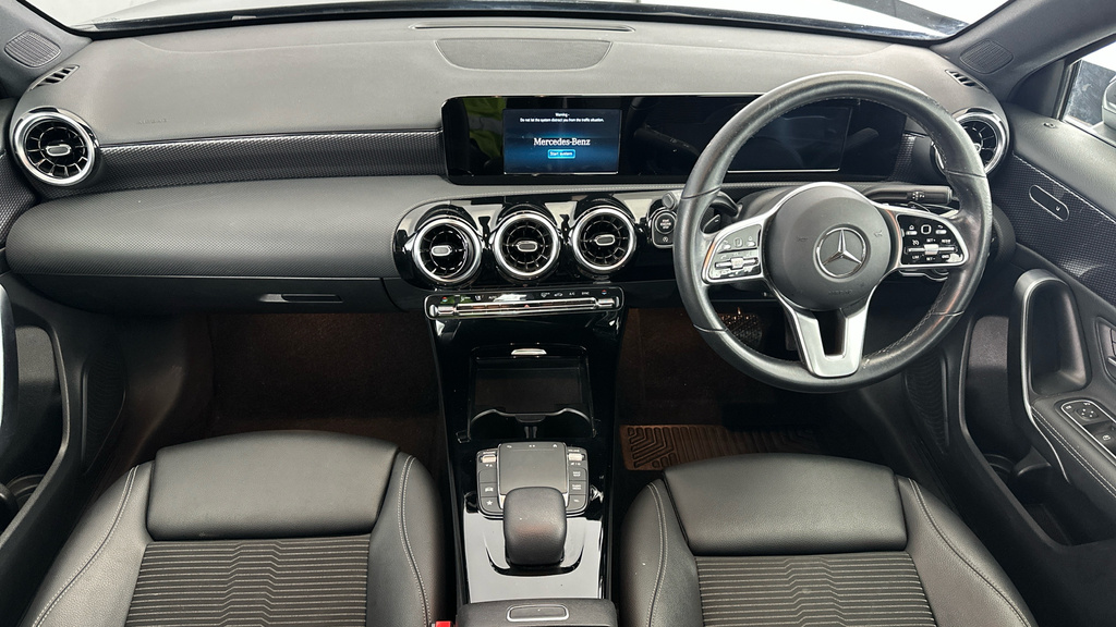 Mercedes-Benz A Class A 180 Amg Line Black #13