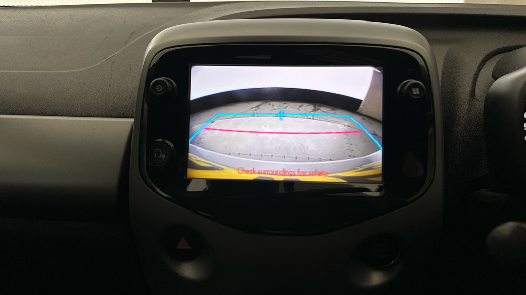 Toyota Aygo X X-play Black #15