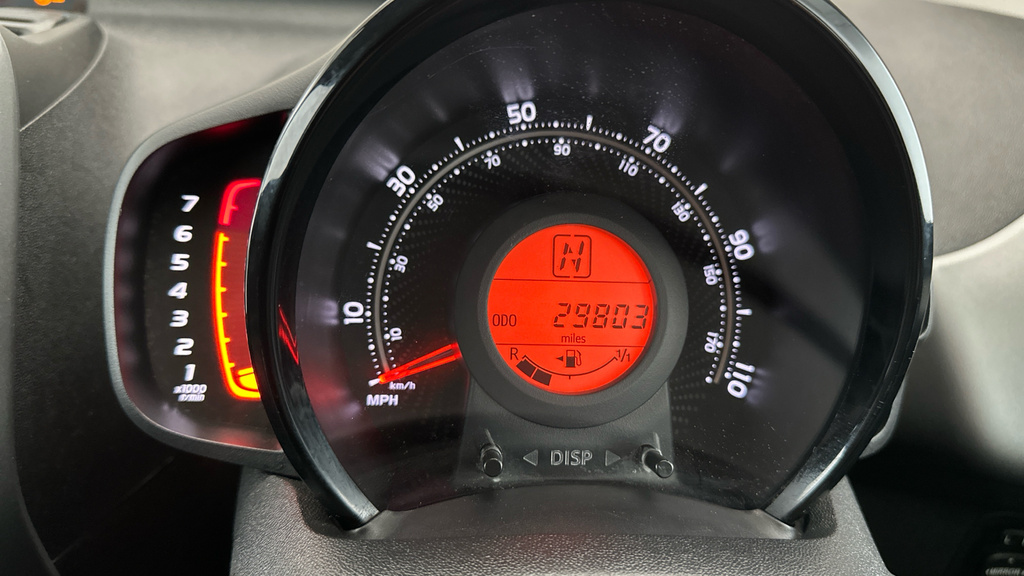 Toyota Aygo X X-play Black #17