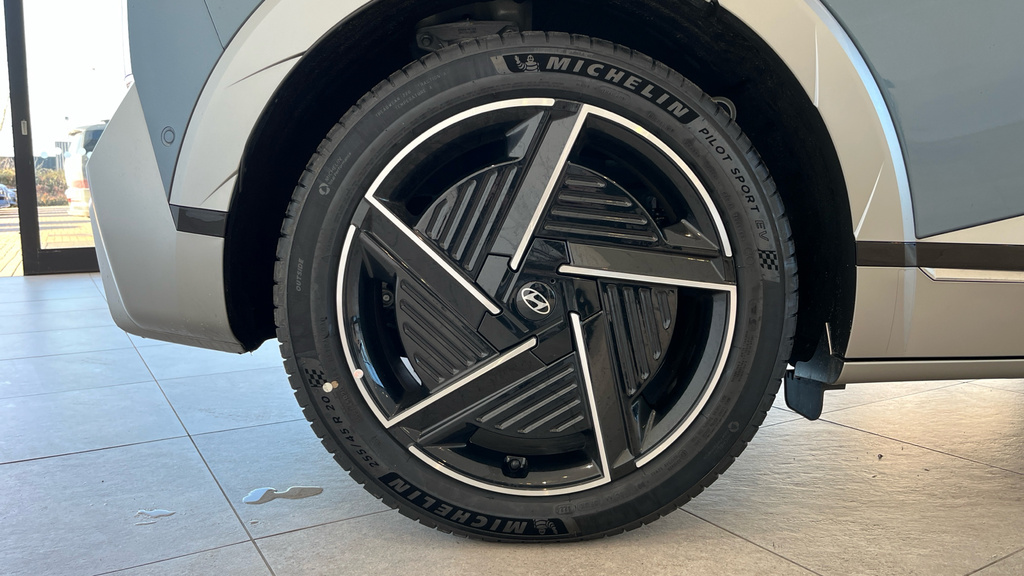 Hyundai Ioniq 5 Ultimate Blue #43
