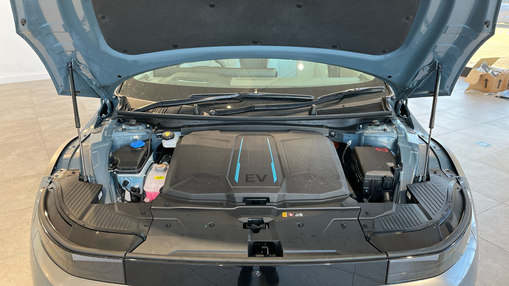 Hyundai Ioniq 5 Ultimate Blue #40