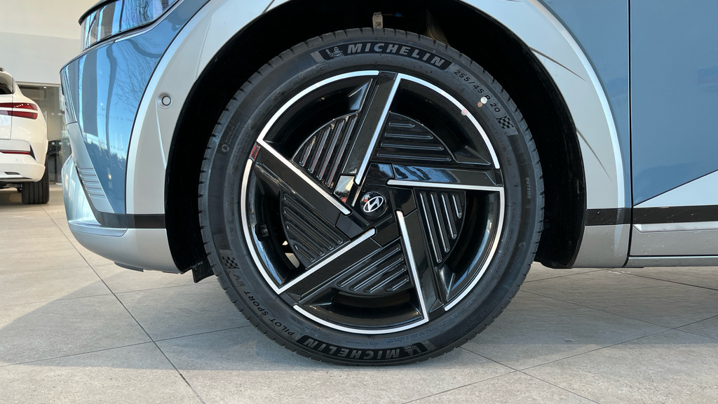 Hyundai Ioniq 5 Ultimate Blue #41