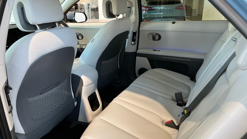 Hyundai Ioniq 5 Ultimate Blue #32