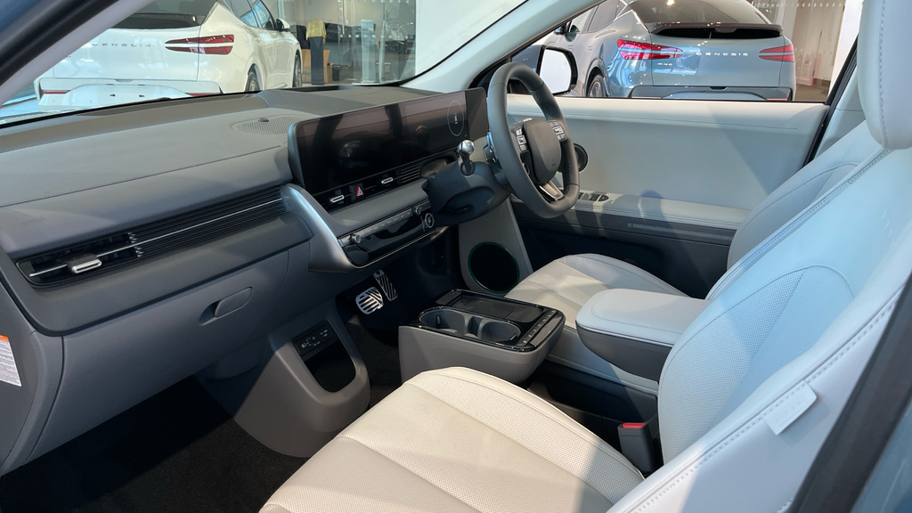 Hyundai Ioniq 5 Ultimate Blue #21