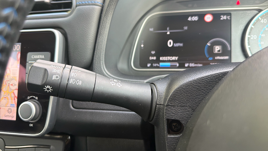 Nissan Leaf 40Kwh N-connecta Hatchback 150 Red #37