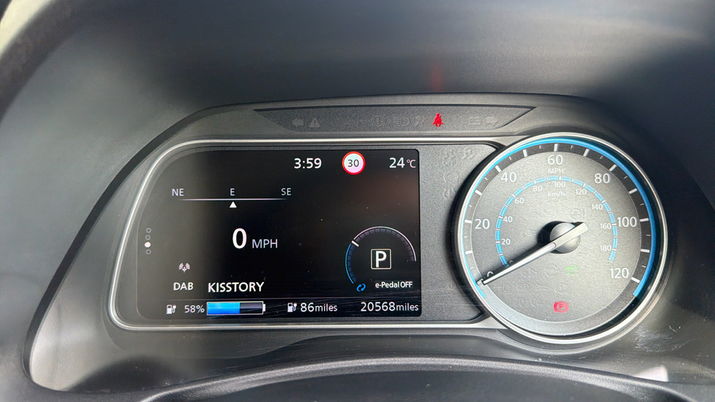 Nissan Leaf 40Kwh N-connecta Hatchback 150 Red #21