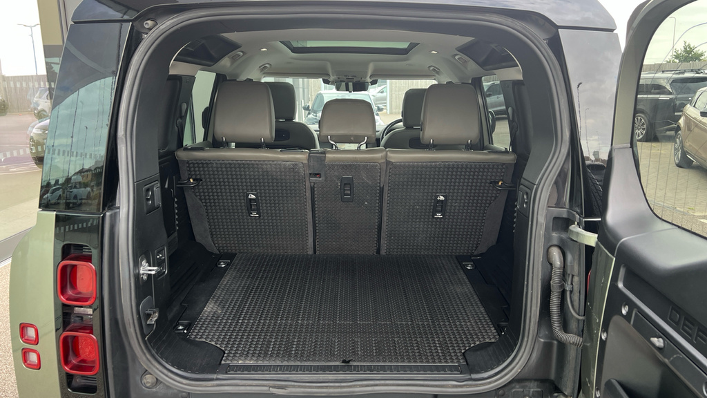 Land Rover Defender 2.0 D240 First Edition 110 #19