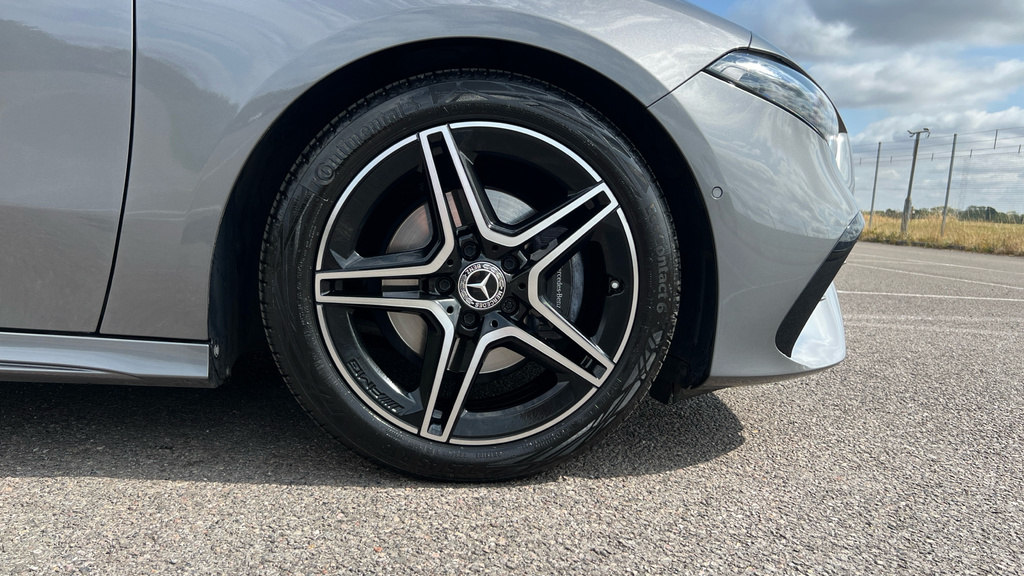Mercedes-Benz A Class A200 Amg Line Premium Plus Black #26