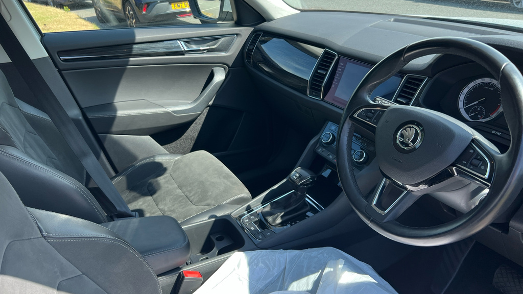Skoda Kodiaq 2L Edition Blue #9