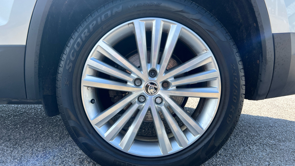 Skoda Kodiaq 2L Edition Blue #18