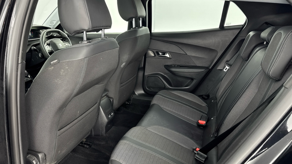 Peugeot e-2008 100Kw Active Premium 50Kwh Black #14