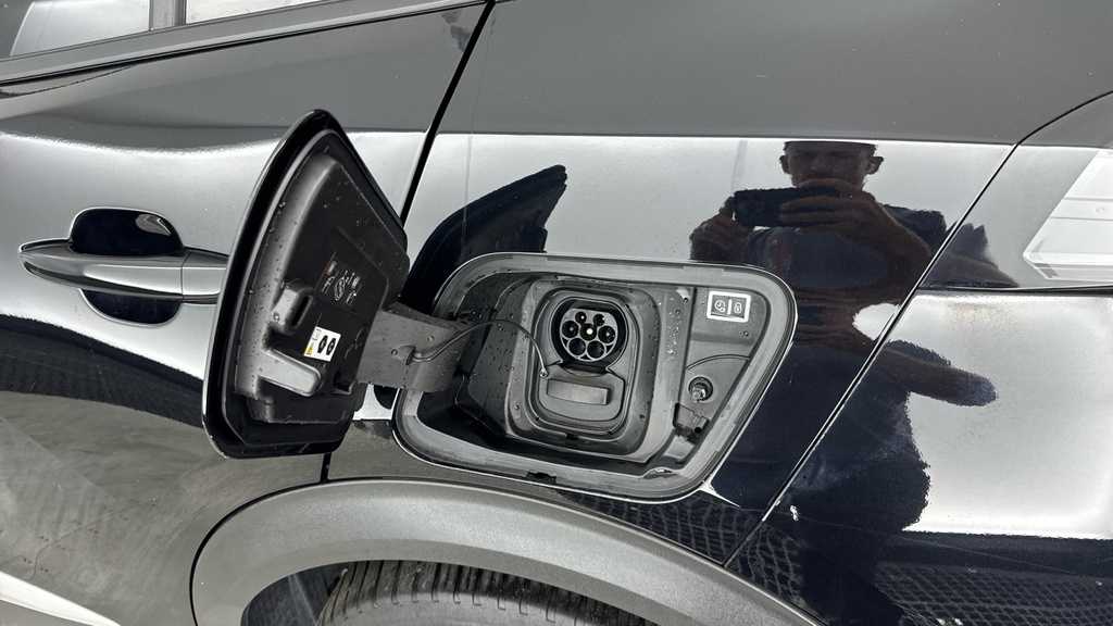 Peugeot e-2008 100Kw Active Premium 50Kwh Black #21