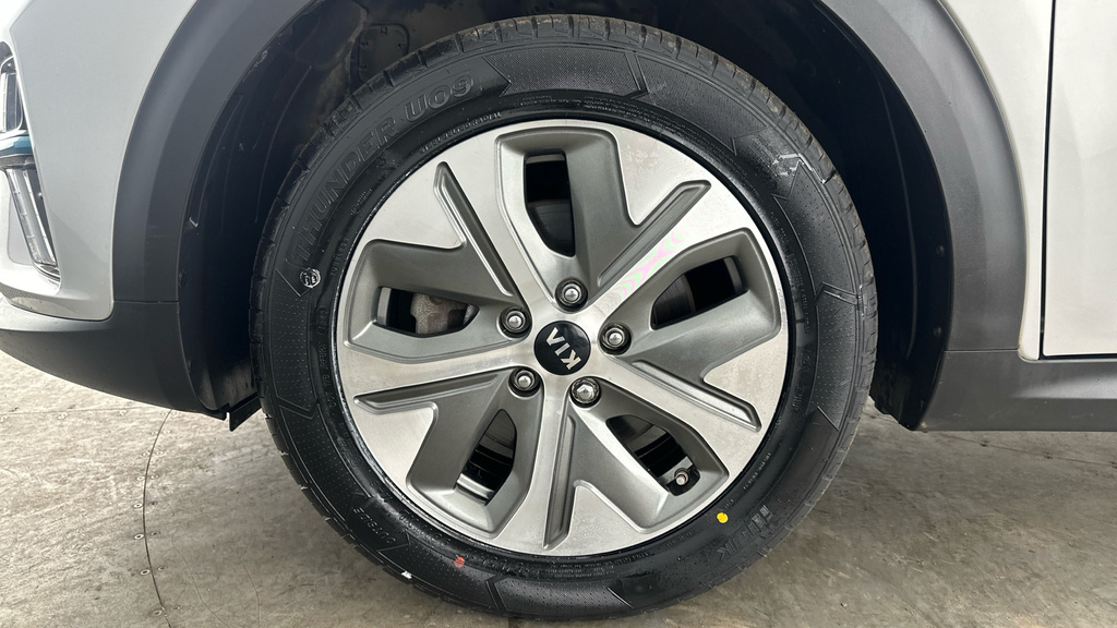 Kia e-Niro 64Kwh 4 Suv 201 Bhp Blue #24