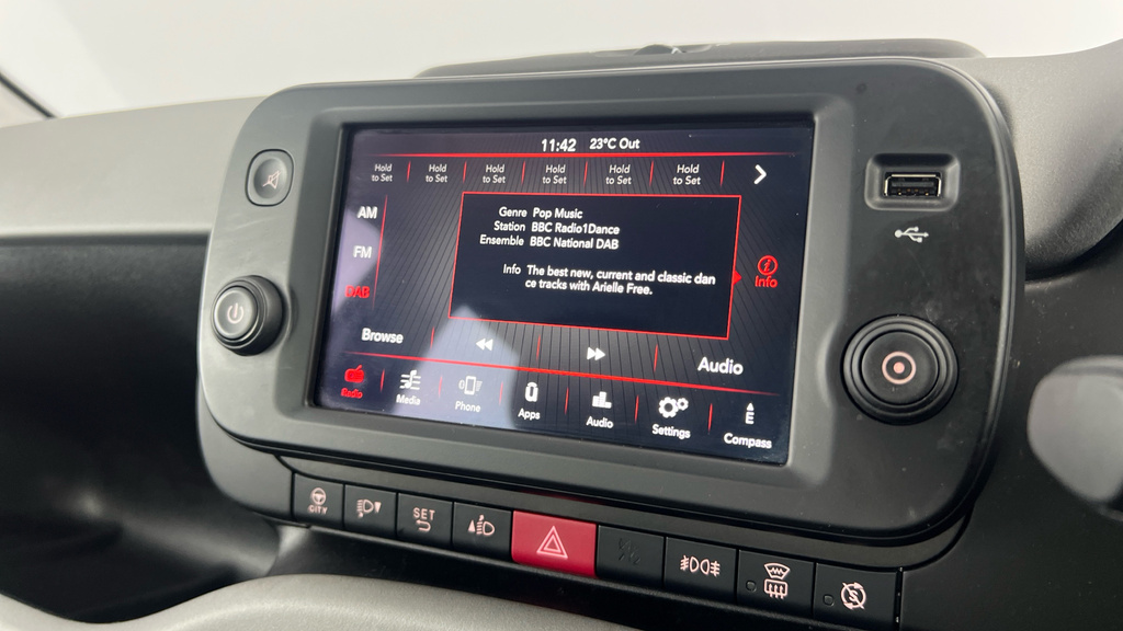 Fiat Panda City Cross Black #14