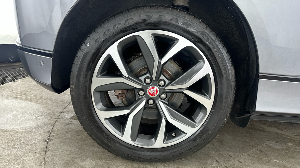 Jaguar I-Pace 400 90Kwh S Suv 4Wd 400 Ps Red #29