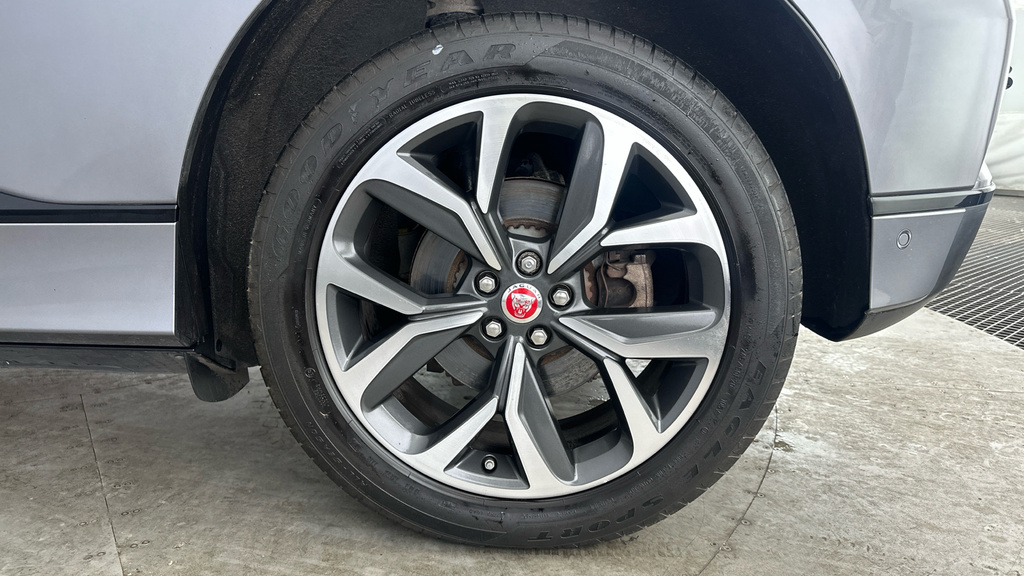 Jaguar I-Pace 400 90Kwh S Suv 4Wd 400 Ps Red #28