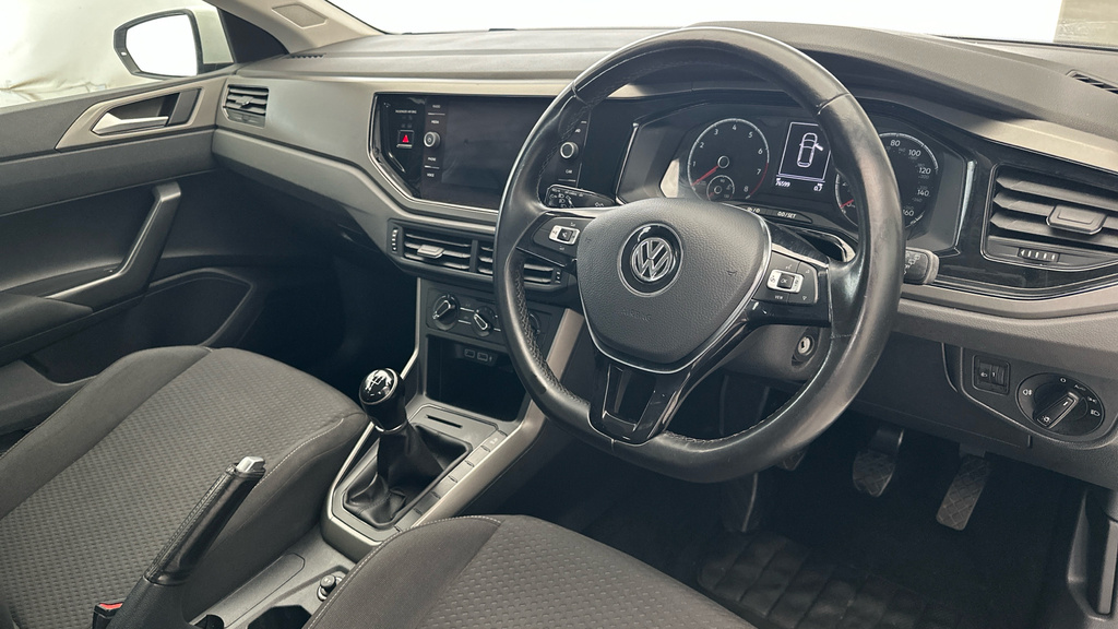 Volkswagen Polo 1.0 Se White #9