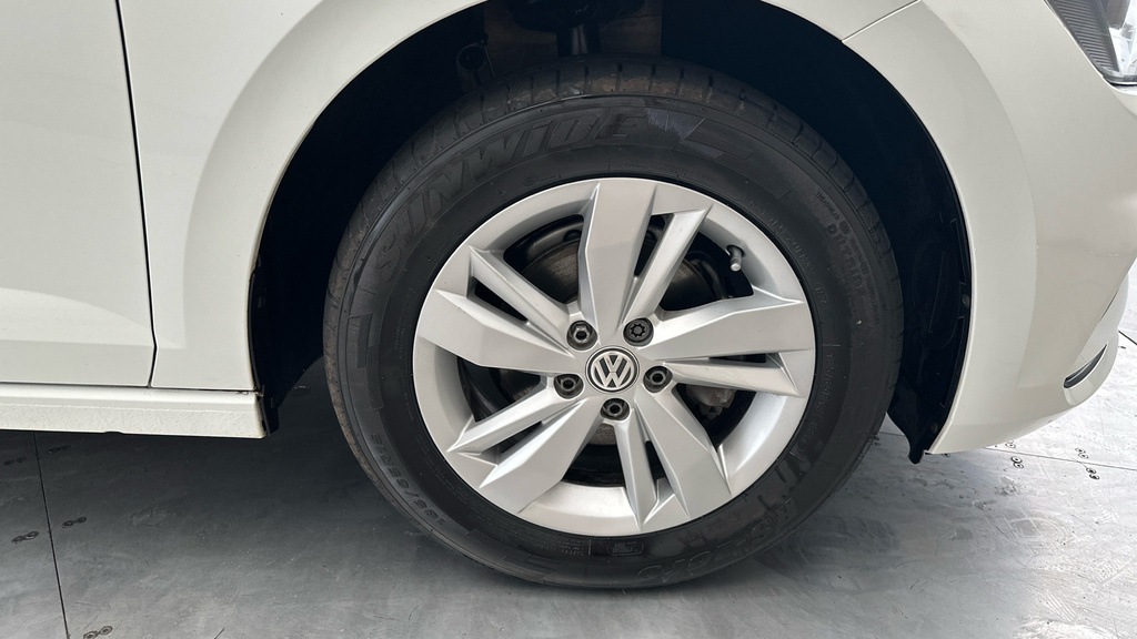 Volkswagen Polo 1.0 Se White #22