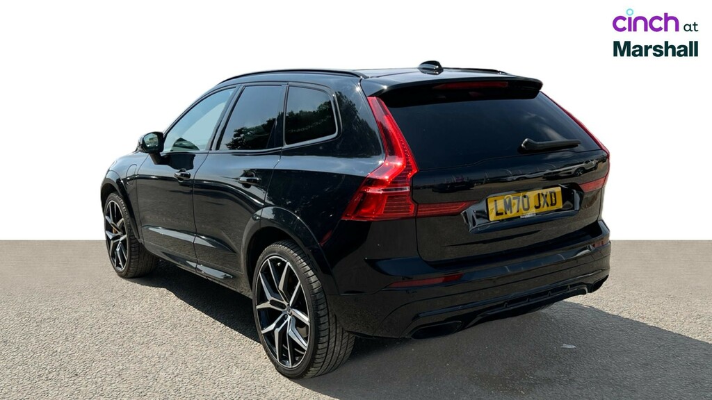 Volvo XC60 T5 Momentum Pro Red #5